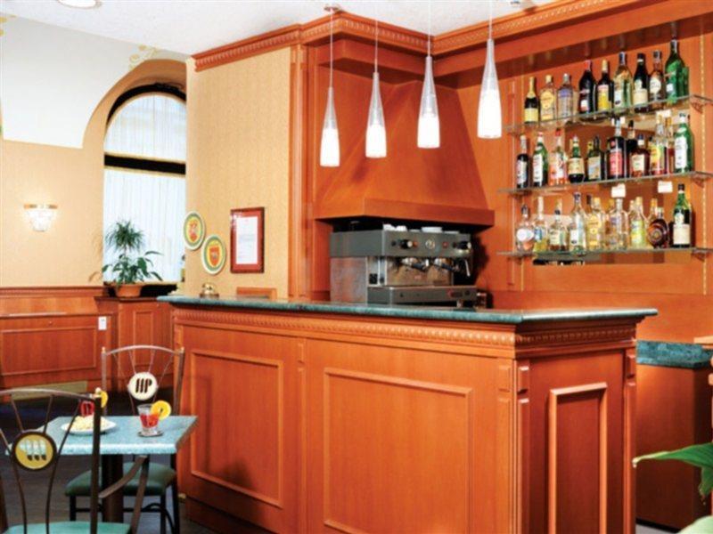 Hotel Patria Roma